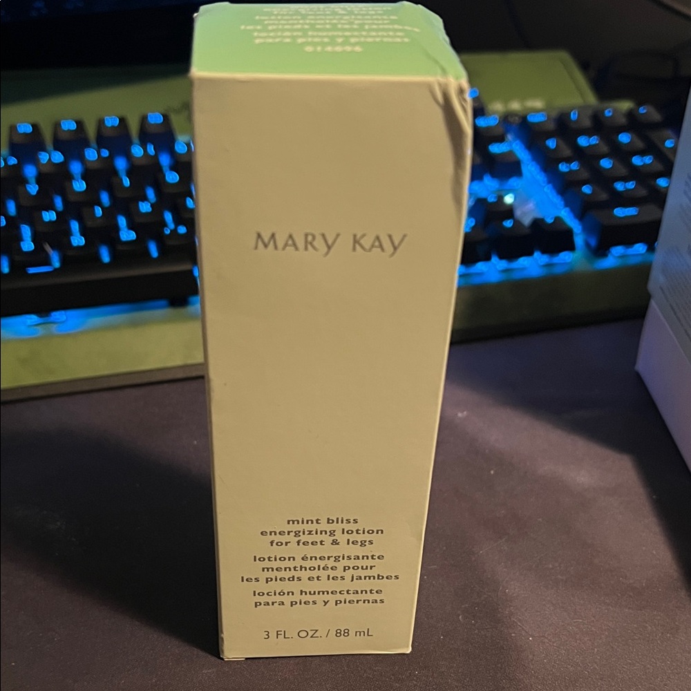 Mary Kay Moisturizer Mint Bliss Energizing Lotion For Feet & Legs